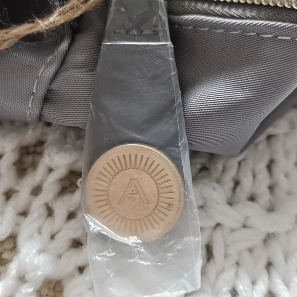 NWT Azzaro Gray Weekender Duffle Bag - Picture 10 of 13